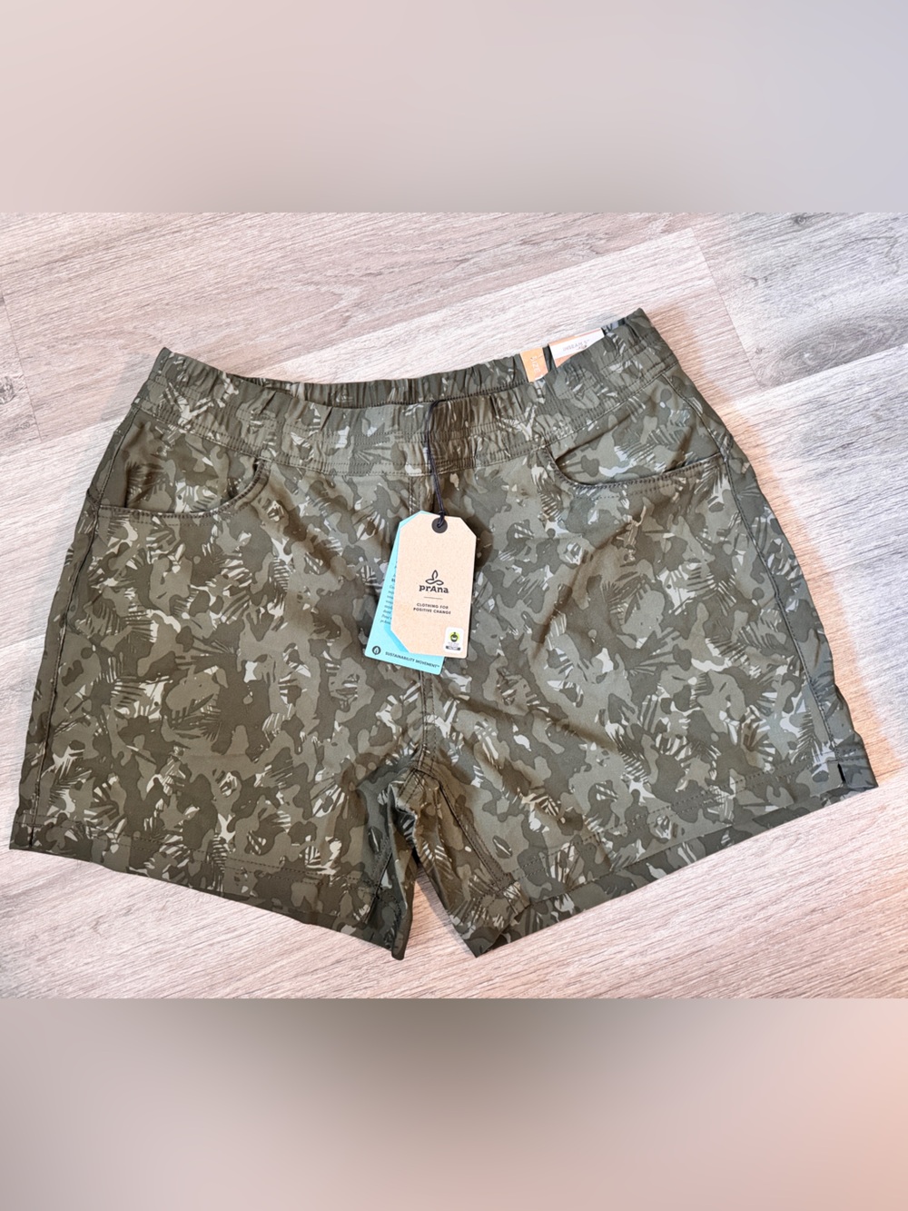 Prana Olive Green Camo Halle E-Waist Shorts II